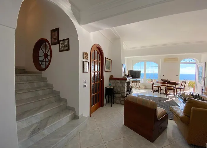 Semesterbostad Casa Fiore Capri